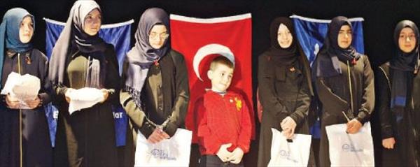 Kur’an âşıklarına umre hediyesi