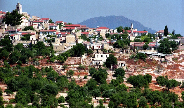 Türkiye'yi Kıbrıs'ta yalnızlaştırma politikası