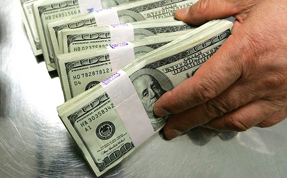 S.Arabistan piyasadan 70 milyar dolarını geri çekti