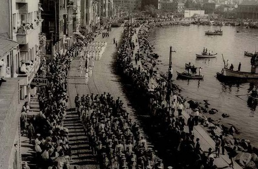 İstanbul'un kurtuluşu Taksim'de kutlandı