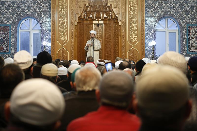 Başkan Görmez, sabah namazında Keçiörenlilerle buluştu…