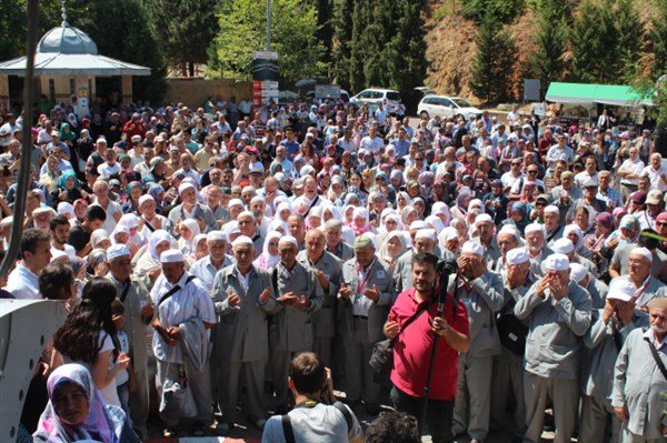 Bilecik'te Hacı Adayları Kutsal Topraklara Uğurlandı