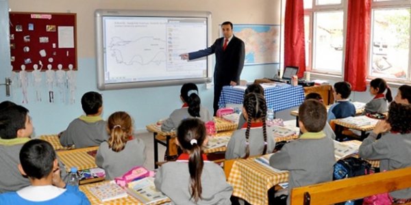 Bir öğretmende bulunması gereken 9 temel vasıf