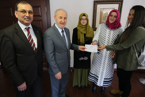 Bornova Koleji öğrencilerinden bin 556 Kur’an