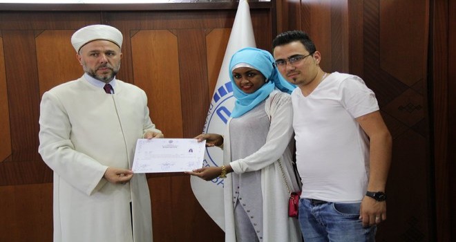 Redeat Girma Müslüman Oldu ve Rabia İsmini Aldı