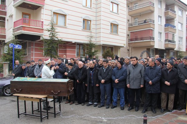 Mansur ALMAS Hakka yürüdü