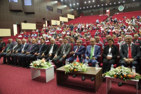 Uluslararası Tıbb-ı Nebevi Kongresi Adana'da Başladı